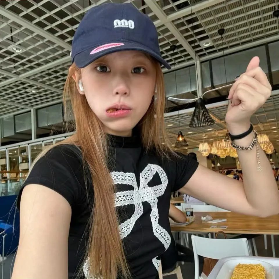 小楼春正浓