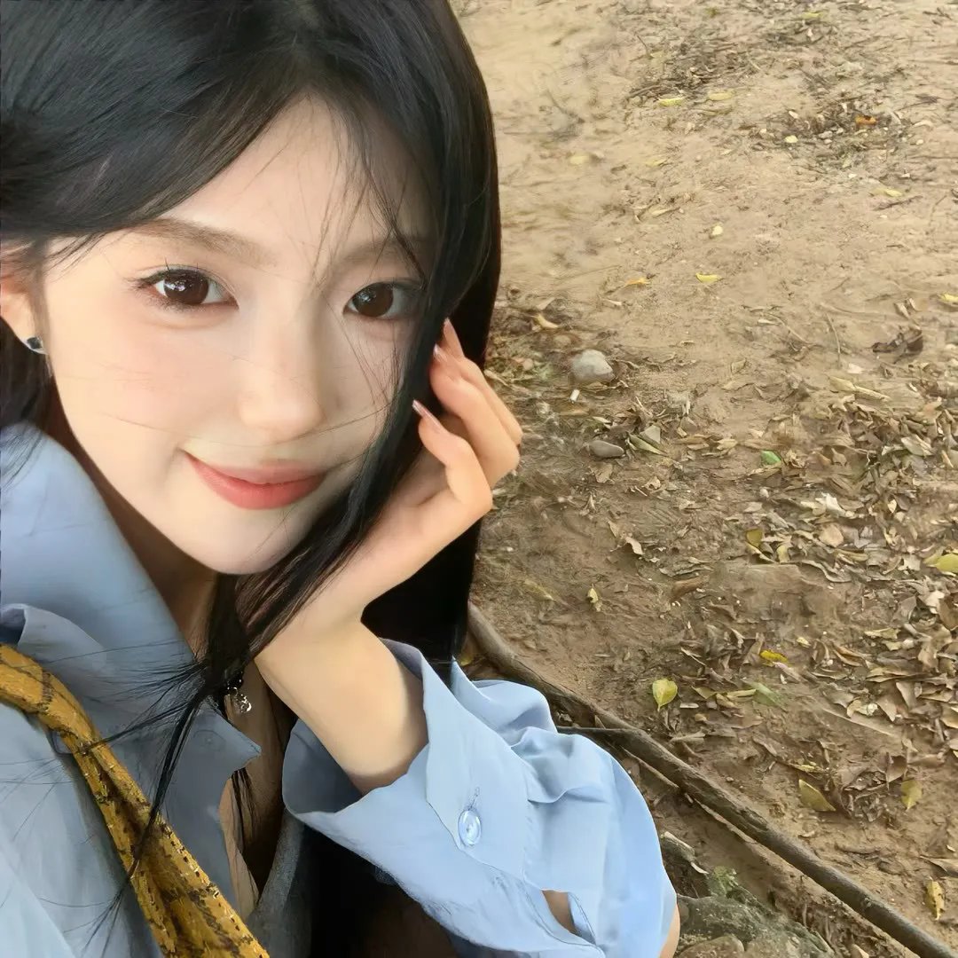 雾中的女孩